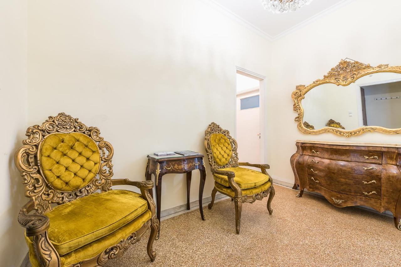 Victoria Queens Palace Apartments Афины Экстерьер фото